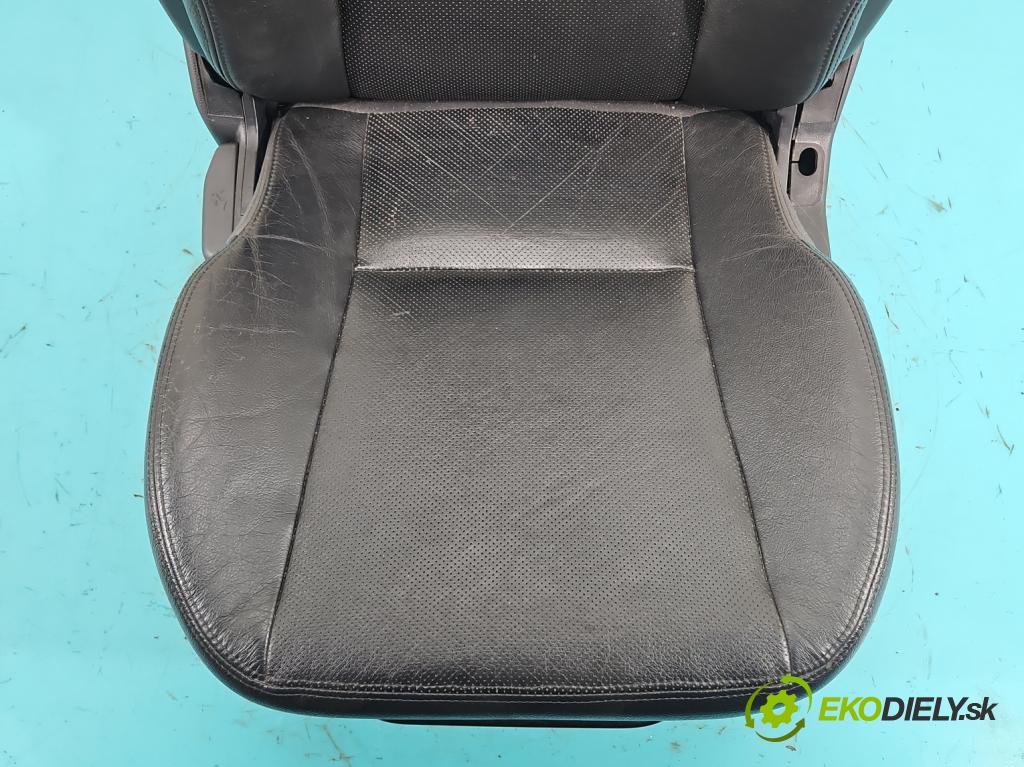 Kia Sportage II 2004-2010 2.0 crdi 136 HP manual 100 kW 1991 cm3 5- Sedačka pravý  (Sedadlo)