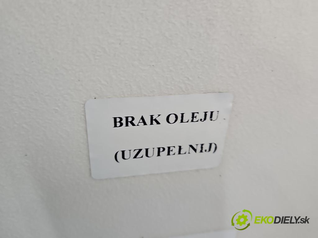 Opel Frontera B 1998-2004 2.2 16V 136 HP manual 100 kW 2198 cm3 5- Most: zadní: