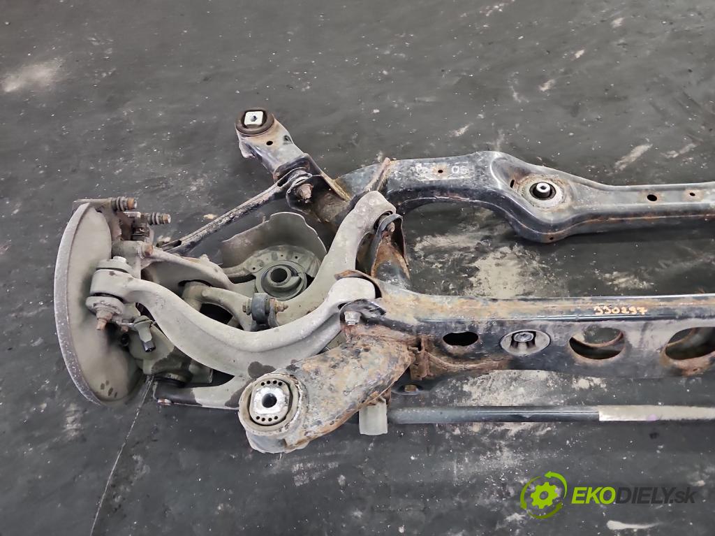 Audi Q5 2008-2016 2.0 TFSI 224 hp automatic 165 kW 1984 cm3 5- zadní výztuha  (Zadní výztuha)