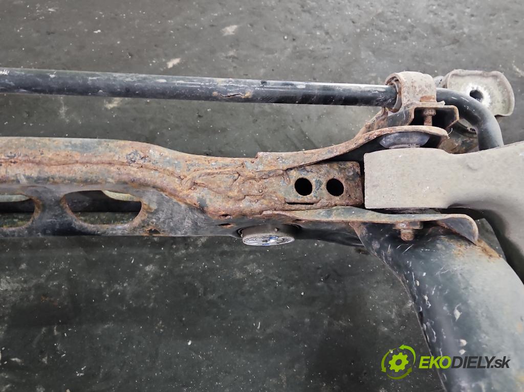 Audi Q5 2008-2016 2.0 TFSI 224 hp automatic 165 kW 1984 cm3 5- zadní výztuha  (Zadní výztuha)