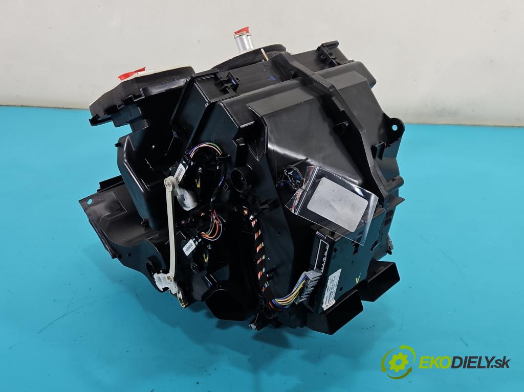 Renault Megane IV 2016-2024 1.3 Tce 140 hp manual 103 kW 1332 cm3 4- radiátor 272700628R (Radiátor topení)