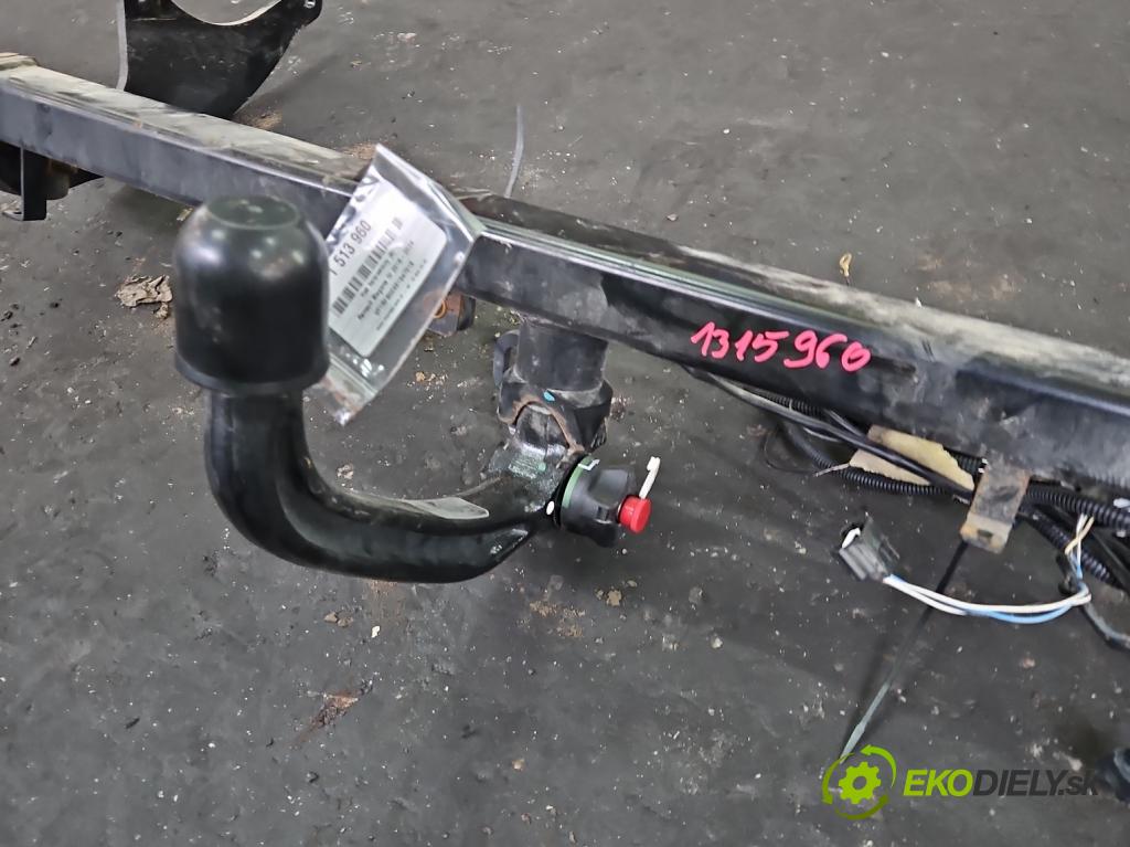 Renault Megane IV 2016-2024 1.3 Tce 140 hp manual 103 kW 1332 cm3 4- oko tažné  (Tažné zařízení)