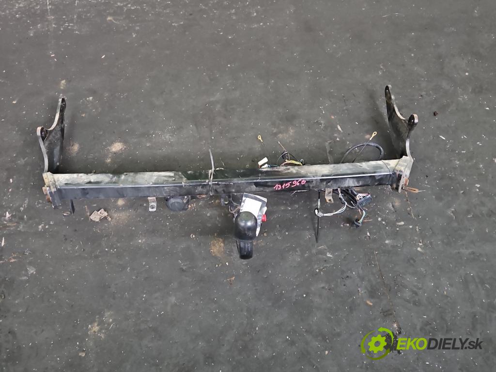 Renault Megane IV 2016-2024 1.3 Tce 140 hp manual 103 kW 1332 cm3 4- oko tažné  (Tažné zařízení)