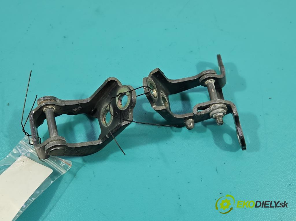 Renault Megane IV 2016-2024 1.3 Tce 140 HP manual 103 kW 1332 cm3 4- Závěs: dvere predné ľavý