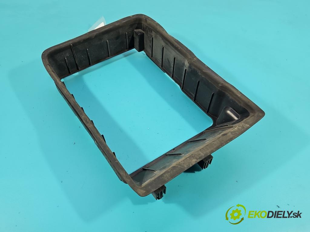 Renault Megane IV 2016-2024 1.3 Tce 140 hp manual 103 kW 1332 cm3 4- Vstup: vzduchu 215584068R