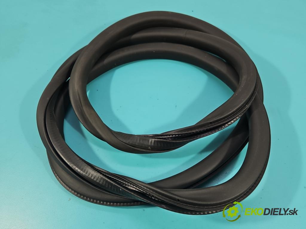 Opel Astra VI 2022- 1.5 cdti 131 HP manual 96 kW 1499 cm3 5- Těsnění: dvere zadné pravé 9838513980 (Karoséria ostatné)