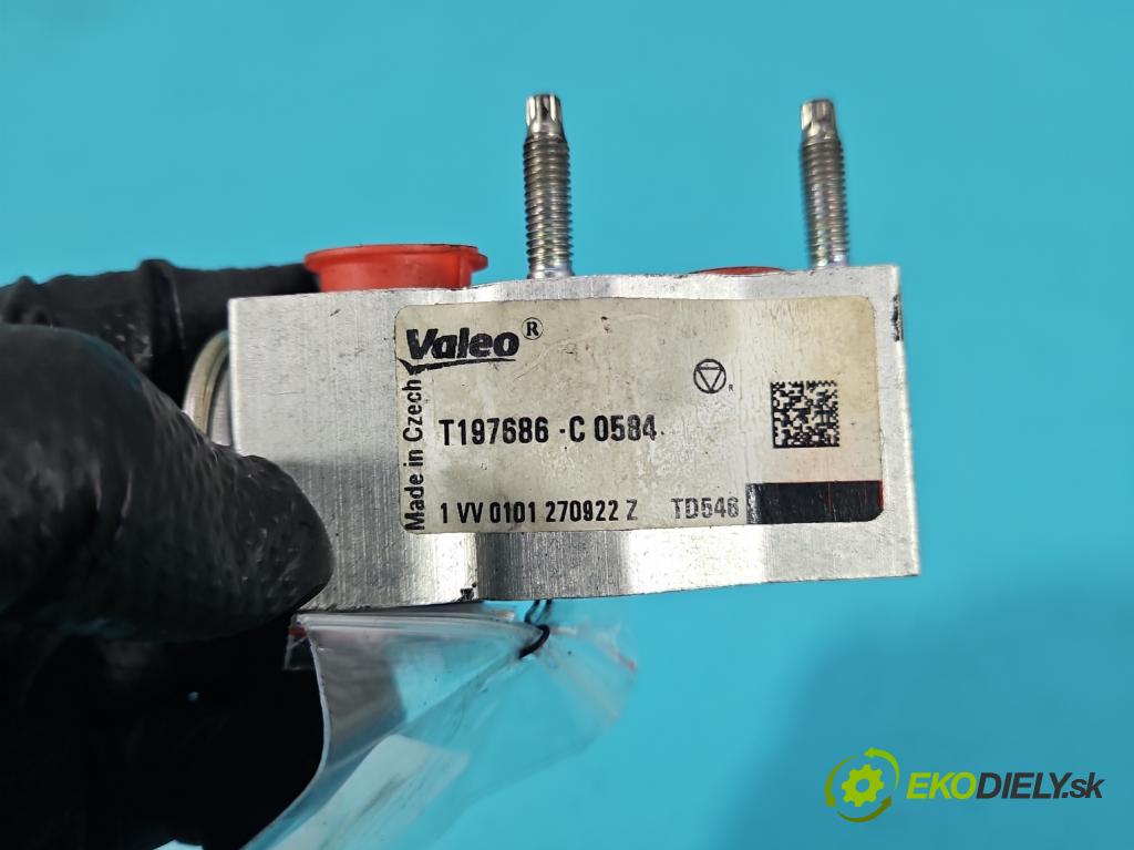 Opel Astra VI 2022- 1.5 cdti 131 HP manual 96 kW 1499 cm3 5- ventil ohřívač: T197686-C0584 (Ventil kúrenia)