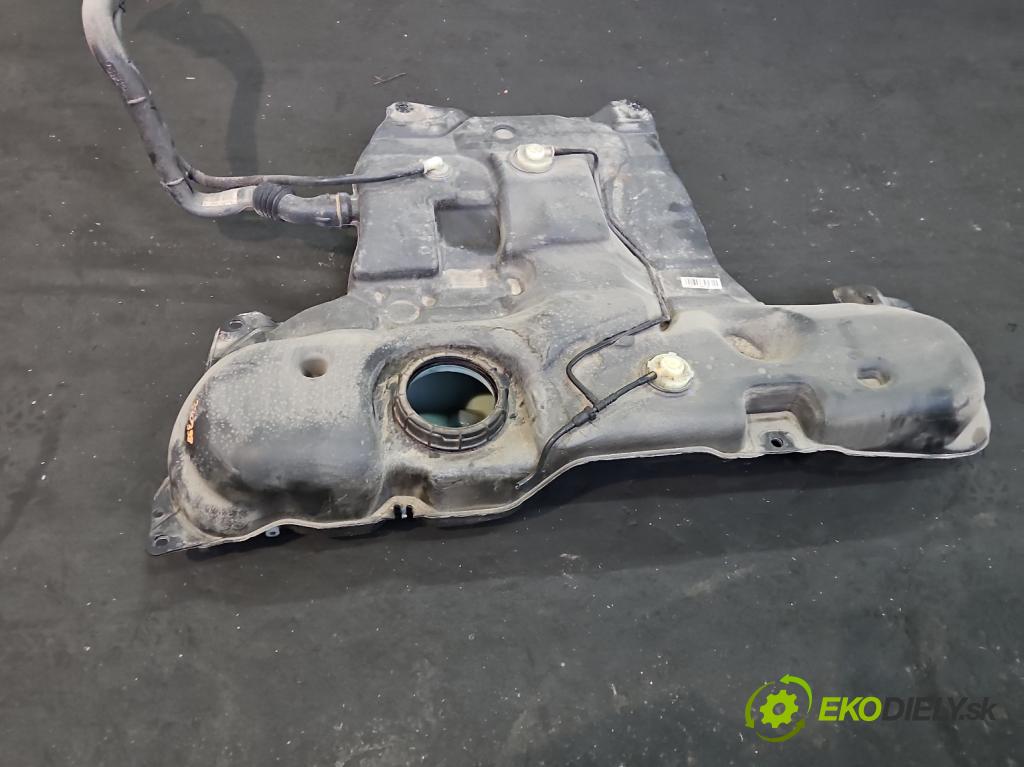 Renault Megane IV 2016-2024 1.3 Tce 140 hp manual 103 kW 1332 cm3 4- Nádrž: paliva 172026117R (Palivová nádrž)