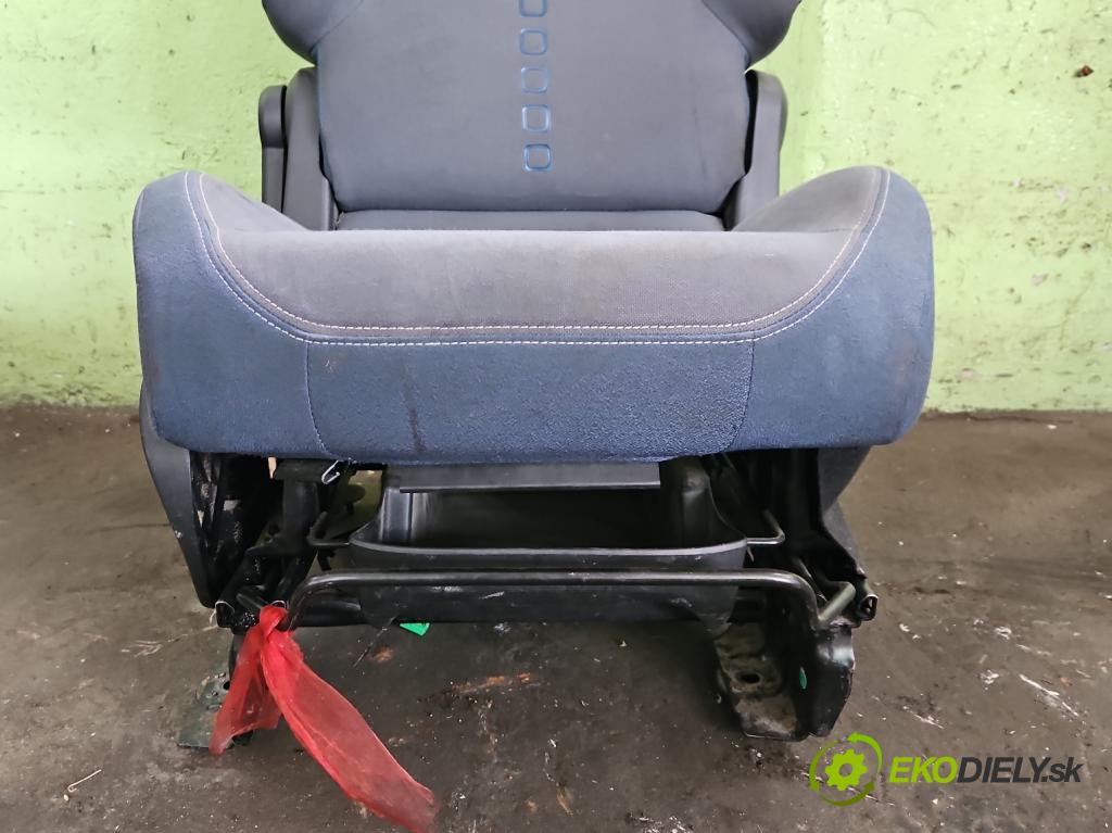 Citroen Berlingo II 2008-2018 1.6 hdi 90 HP manual 66,2 kW 1560 cm3 5- Sedačka pravý  (Sedadlo)