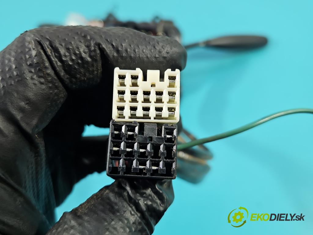 Opel Frontera B 1998-2004 2.2 16V 136 HP manual 100 kW 2198 cm3 5- prepínač komplex:  (Prepínacie páčky pod volantom)