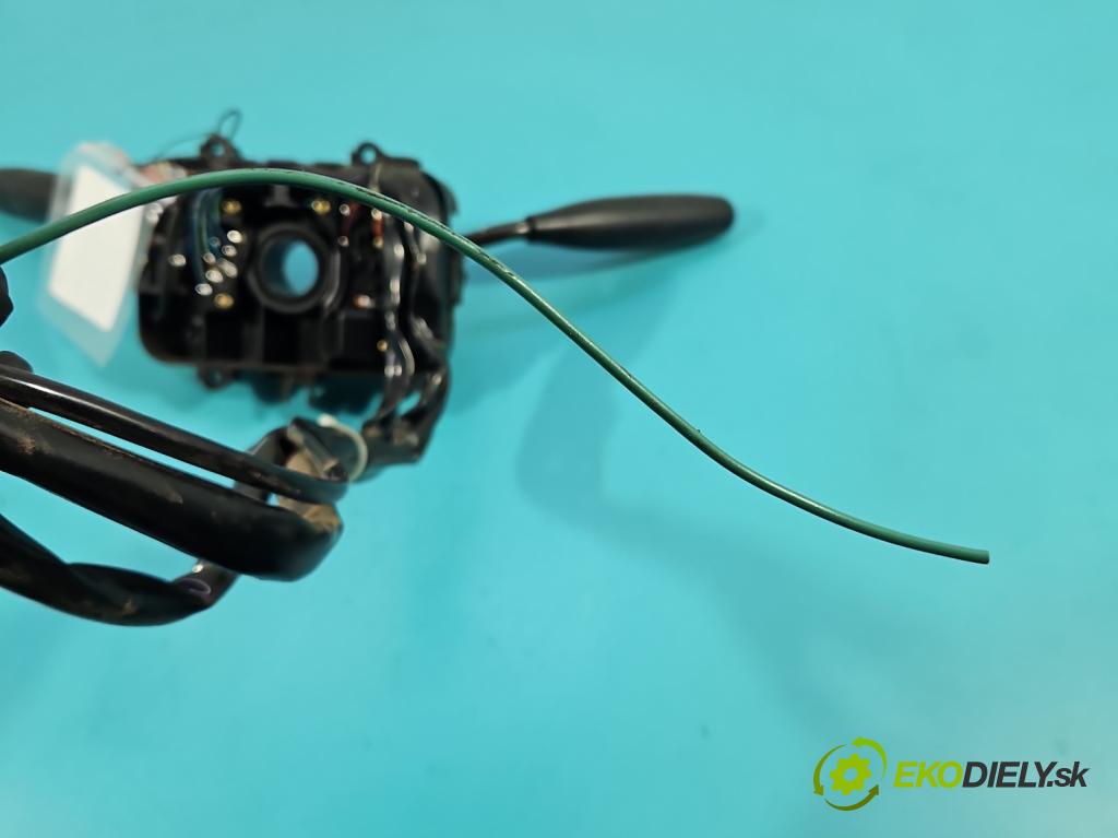 Opel Frontera B 1998-2004 2.2 16V 136 HP manual 100 kW 2198 cm3 5- prepínač komplex:  (Prepínacie páčky pod volantom)