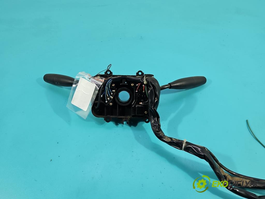 Opel Frontera B 1998-2004 2.2 16V 136 HP manual 100 kW 2198 cm3 5- prepínač komplex:  (Prepínacie páčky pod volantom)