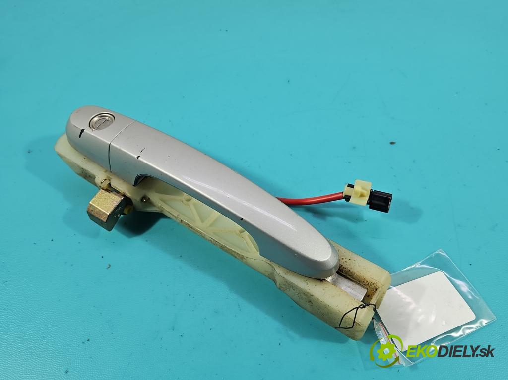 Kia Sportage II 2004-2010 2.0 crdi 136hp manual 100 kW 1991 cm3 5- klika přední levé  (Vnější přední levá klika dveří)