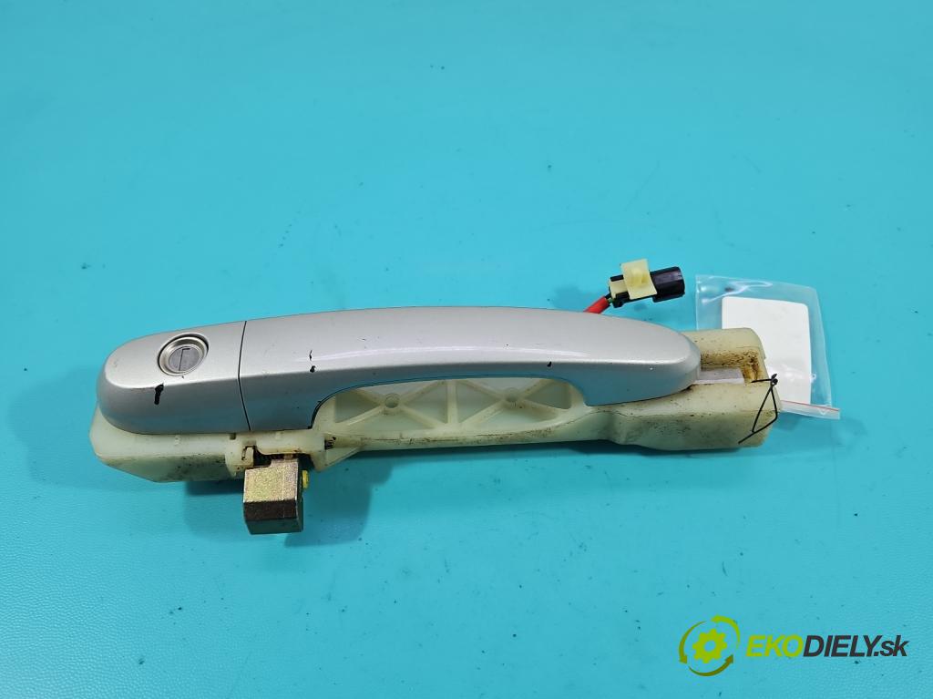 Kia Sportage II 2004-2010 2.0 crdi 136hp manual 100 kW 1991 cm3 5- klika přední levé  (Vnější přední levá klika dveří)