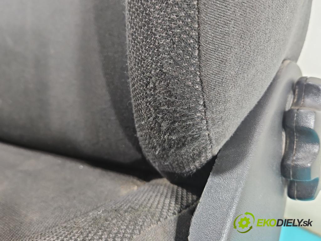 Land rover Freelander I 1998-2006 1.8 16V 120 HP manual 88 kW 1796 cm3 5- Sedačka ľavý (Sedadlo)