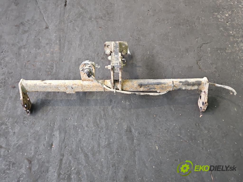 Land rover Freelander I 1998-2006 1.8 16V 120 hp manual 88 kW 1796 cm3 5- oko tažné  (Tažné zařízení)