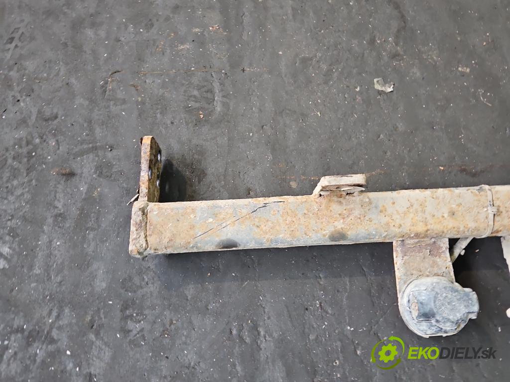 Land rover Freelander I 1998-2006 1.8 16V 120 hp manual 88 kW 1796 cm3 5- oko tažné  (Tažné zařízení)