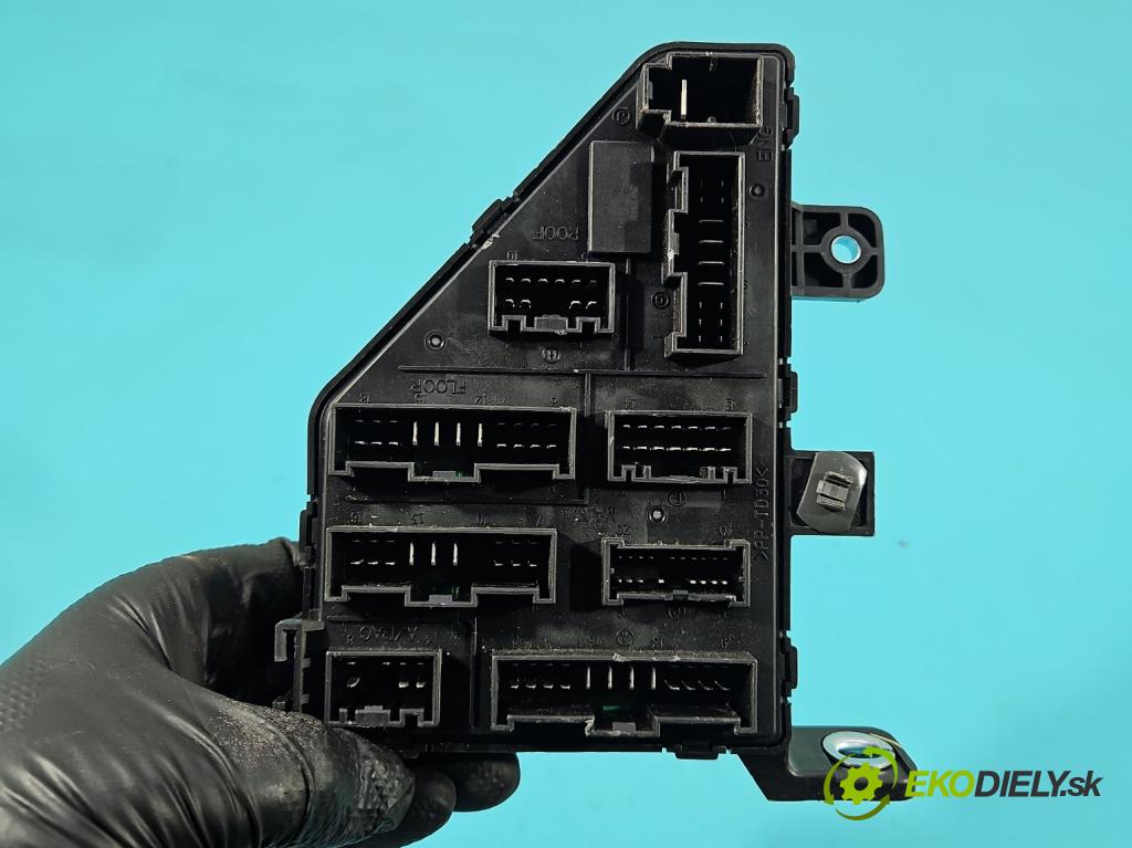 Kia Sportage II 2004-2010 2.0 crdi 136hp manual 100 kW 1991 cm3 5- skříňka pojistková 91950-1F510 (Pojistková skříňka)