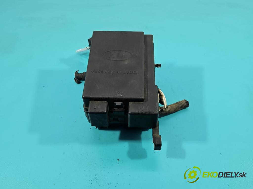 Kia Sportage II 2004-2010 2.0 crdi 136hp manual 100 kW 1991 cm3 5- skříňka pojistková 91951-1F240 (Pojistková skříňka)