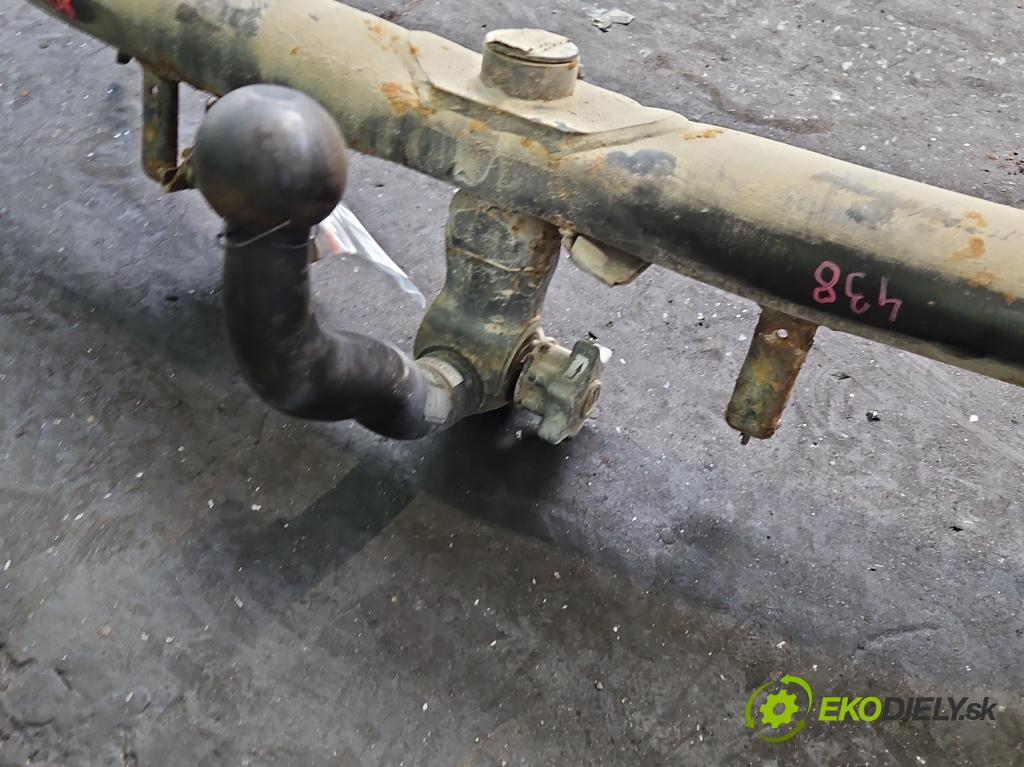 Audi 80 B4 1991-1994 2.0 90 hp manual 66 kW 1984 cm3 4- oko tažné  (Tažné zařízení)