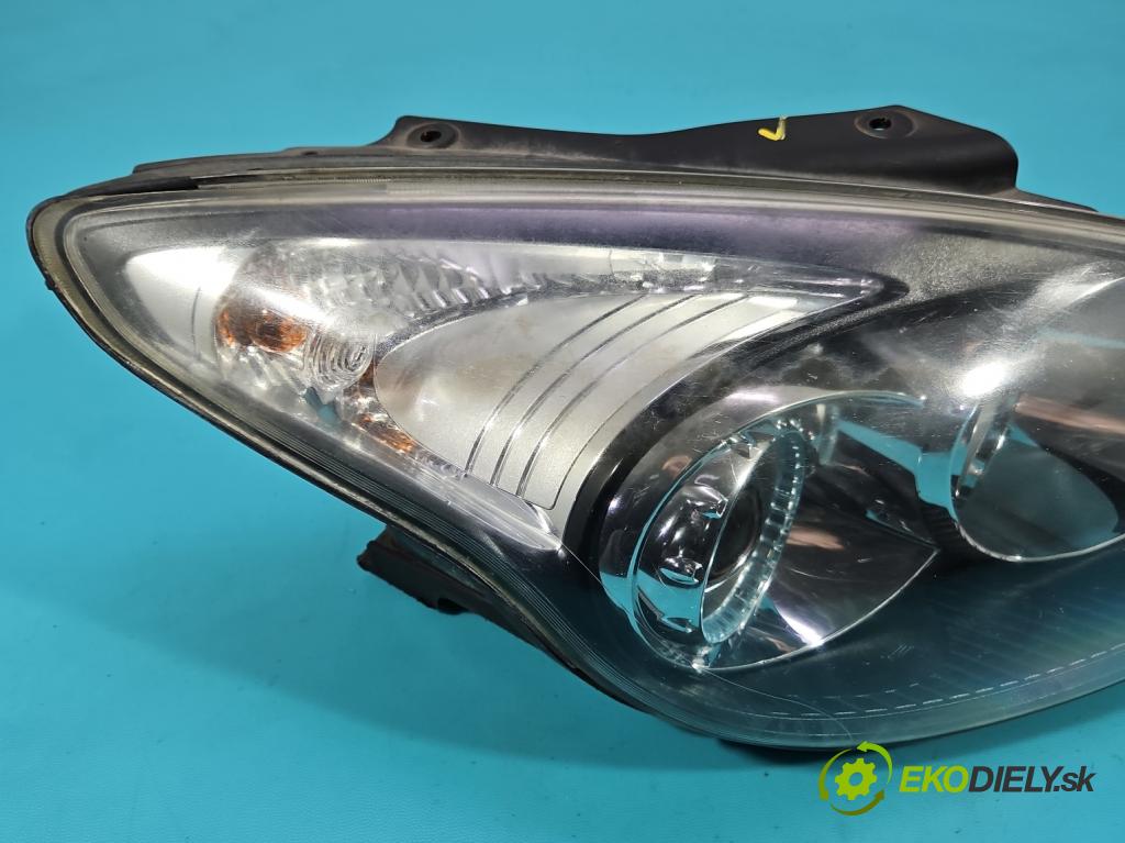 Hyundai I30 I 2007-2012 1.4 16V 109 HP manual 80.2 kW 1396 cm3 5- Reflektor: pravý 92102-2R000 (Svetlo predné pravé)