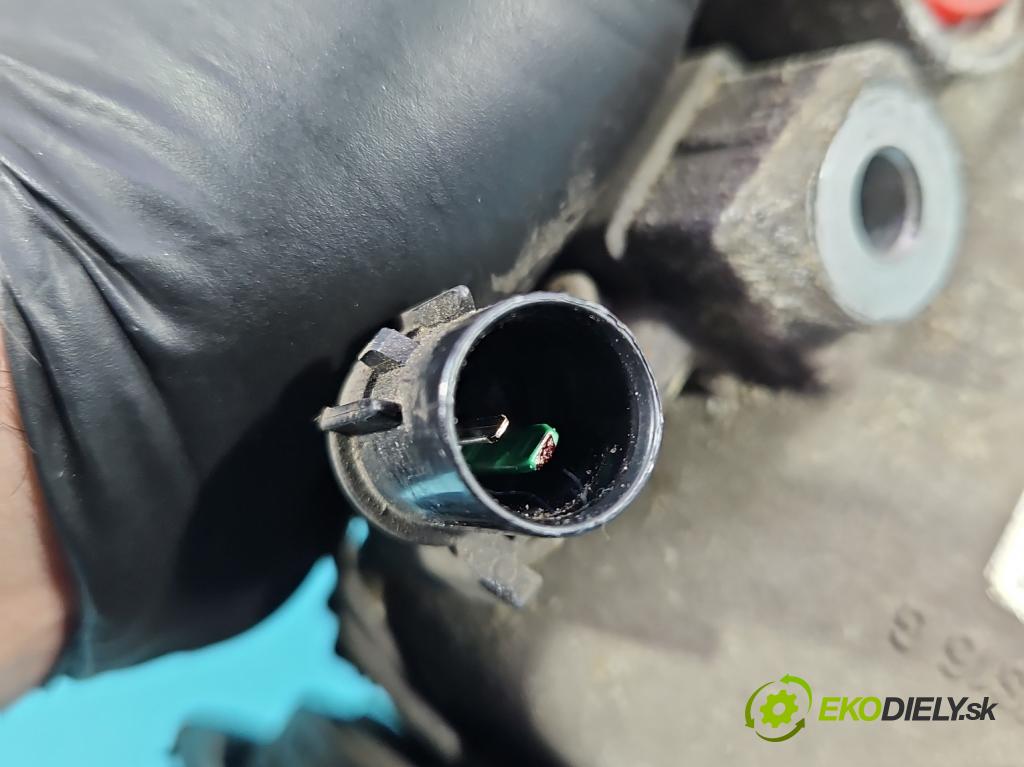 Hyundai I30 I 2007-2012 1.4 16V 109 HP manual 80.2 kW 1396 cm3 5- Kompresor: klimatizácie F500-AN8AA01 (Kompresor klimatizácie)