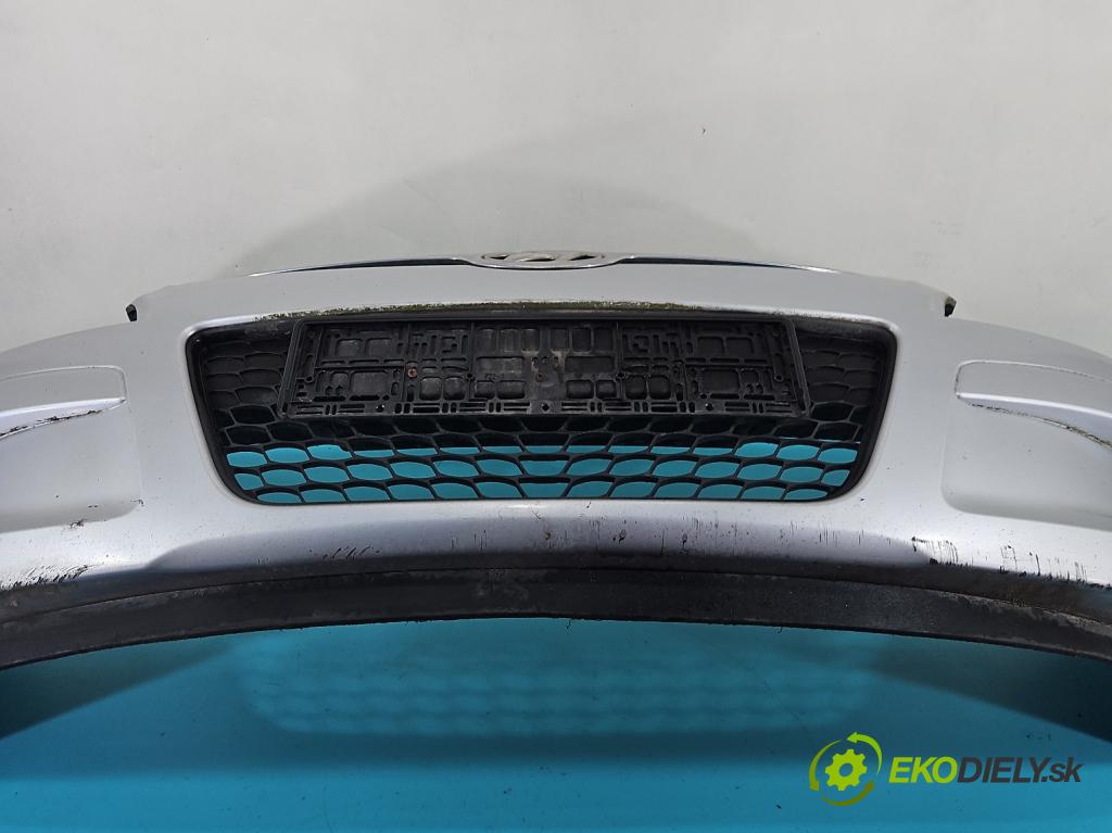Hyundai I30 I 2007-2012 1.4 16V 109 hp manual 80.2 kW 1396 cm3 5- nárazník přední  (Klika dveří ostatní)