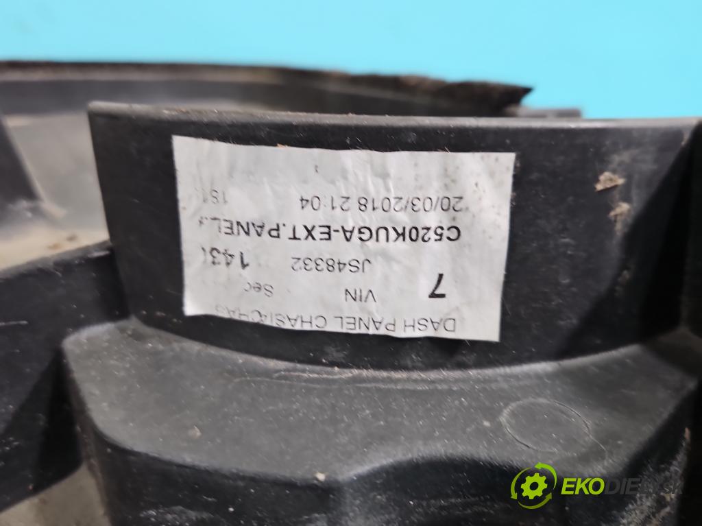 Ford Kuga Mk2 2013-2019 1.5 120 HP manual 88.3 kW 1498 cm3 5- torpédo  (Torpédo (plast pod čelným sklom))