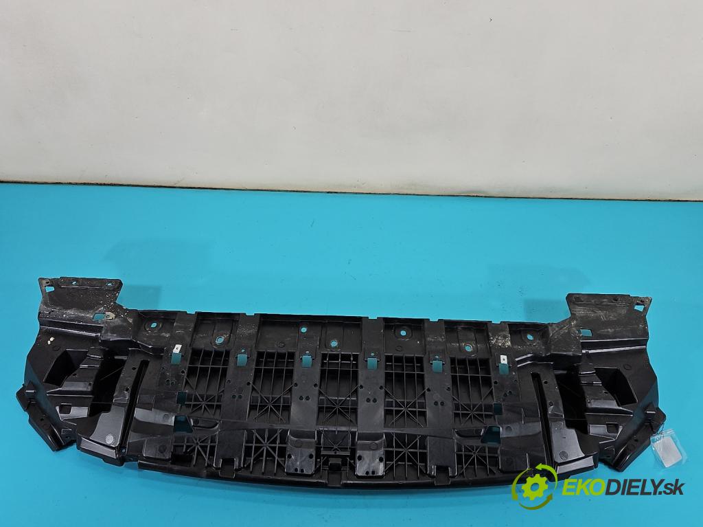 Ford Kuga Mk2 2013-2019 1.5 120 hp manual 88,3 kW 1498 cm3 5- kryt plastová GV44-A8B384-A