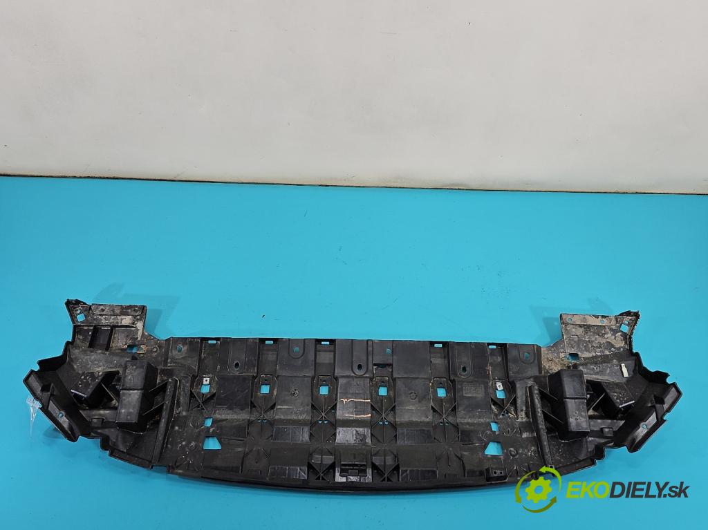 Ford Kuga Mk2 2013-2019 1.5 120 hp manual 88,3 kW 1498 cm3 5- kryt plastová GV44-A8B384-A