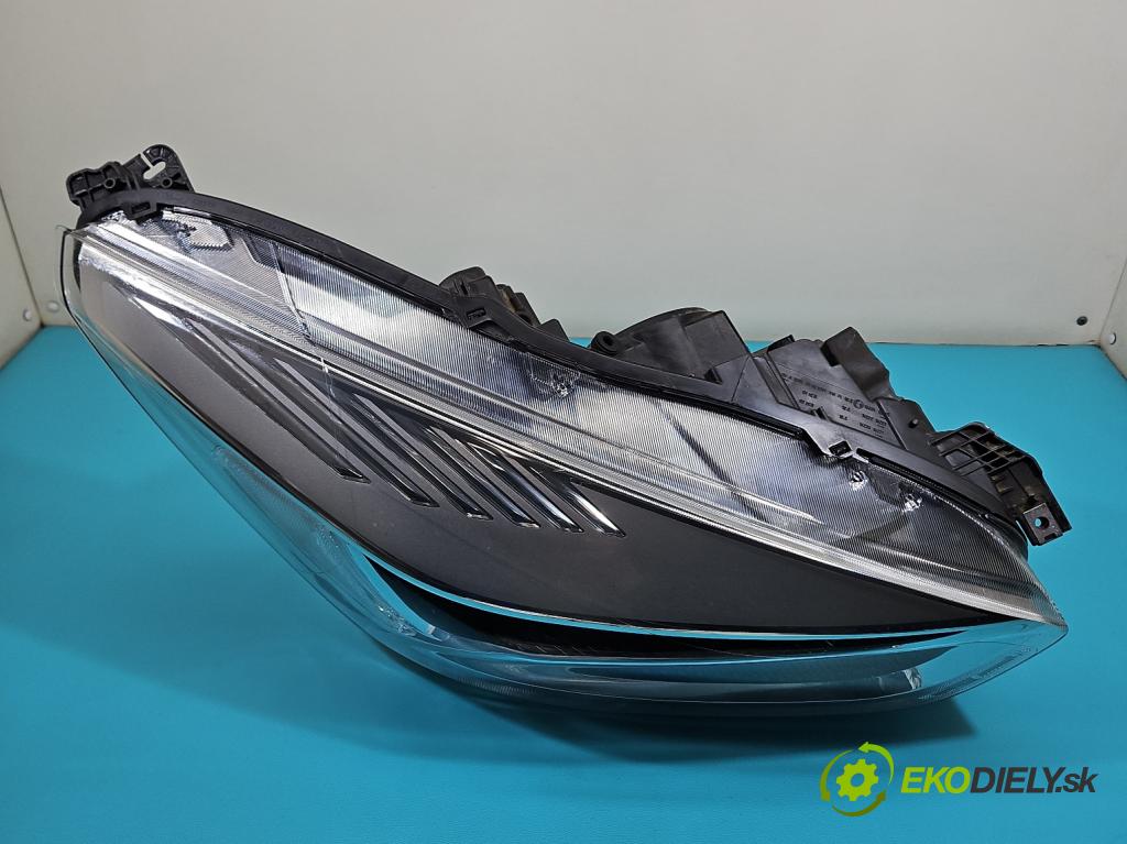 Ford Kuga Mk2 2013-2019 1.5 120 HP manual 88.3 kW 1498 cm3 5- Reflektor: pravý GV41-13W029-AG (Svetlo predné pravé)