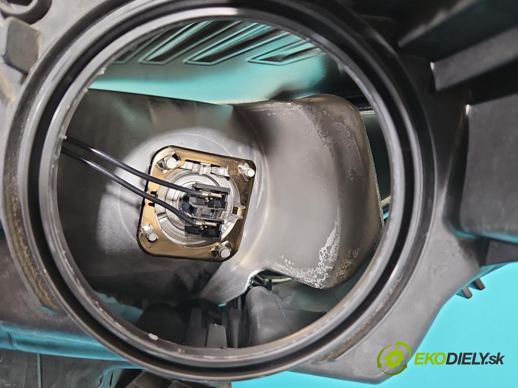 Ford Kuga Mk2 2013-2019 1.5 120 HP manual 88.3 kW 1498 cm3 5- Reflektor: pravý GV41-13W029-AG (Svetlo predné pravé)