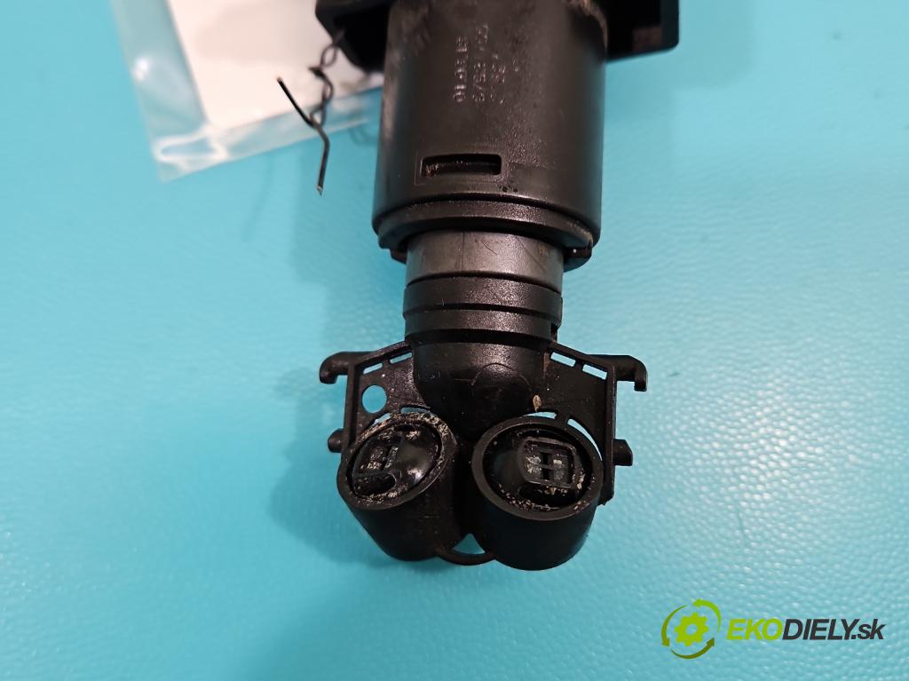 Ford Kuga Mk2 2013-2019 1.5 120 HP manual 88.3 kW 1498 cm3 5- ostrekovač reflektor: pravý GV41-13L014-AE