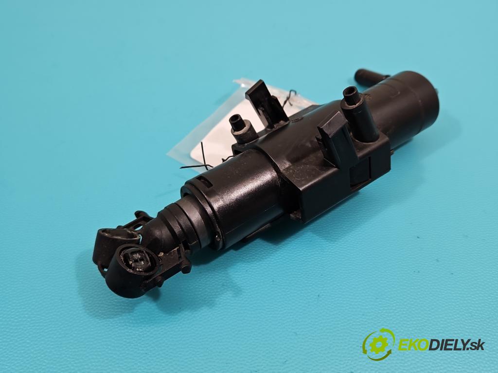 Ford Kuga Mk2 2013-2019 1.5 120 HP manual 88.3 kW 1498 cm3 5- ostrekovač reflektor: pravý GV41-13L014-AE