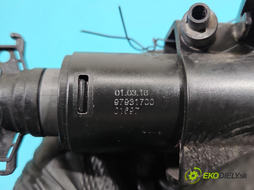 Ford Kuga Mk2 2013-2019 1.5 120 HP manual 88.3 kW 1498 cm3 5- ostrekovač reflektor: pravý GV41-13L014-AE