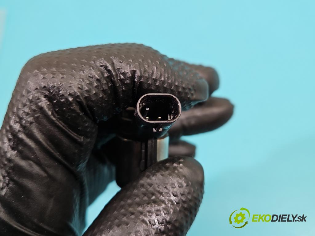 Audi Q5 2008-2016 2.0 TFSI 224 hp automatic 165 kW 1984 cm3 5- vstřikovač 06L906036D (Vstřikovač paliva)