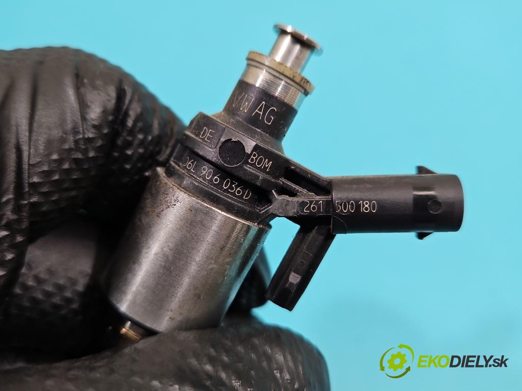 Audi Q5 2008-2016 2.0 TFSI 224 hp automatic 165 kW 1984 cm3 5- vstřikovač 06L906036D (Vstřikovač paliva)