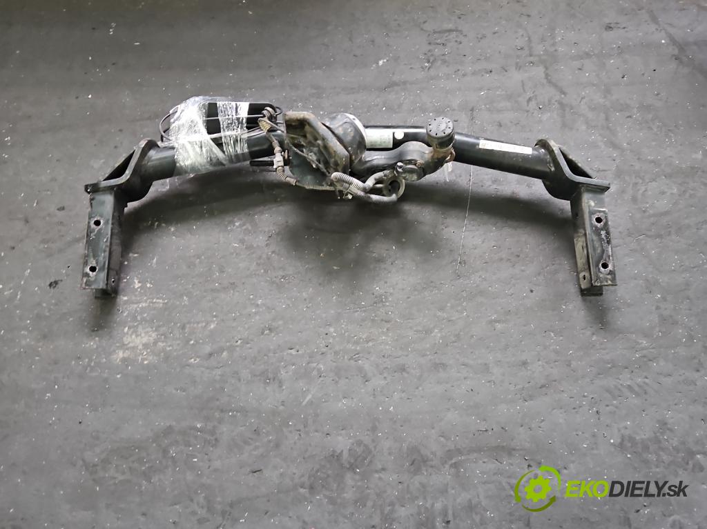 Audi Q5 2008-2016 2.0 TFSI 224 hp automatic 165 kW 1984 cm3 5- oko tažné 8R0800495E (Tažné zařízení)