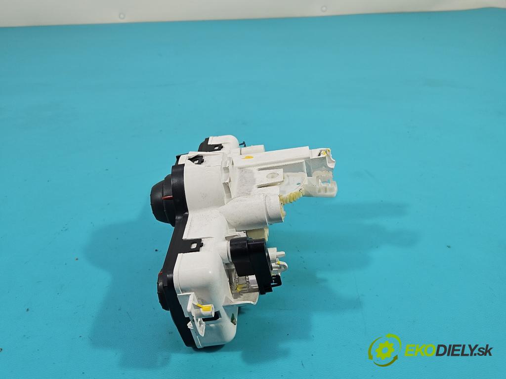 Renault Clio III 2005-2012 1,2.0 101 hp manual 74 kW 1149 cm3 5- palubní deska panel topení 69597003