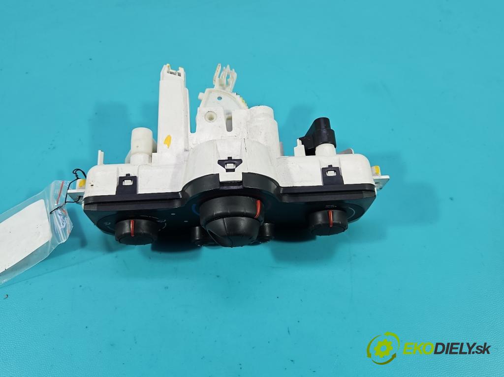 Renault Clio III 2005-2012 1,2.0 101 hp manual 74 kW 1149 cm3 5- palubní deska panel topení 69597003