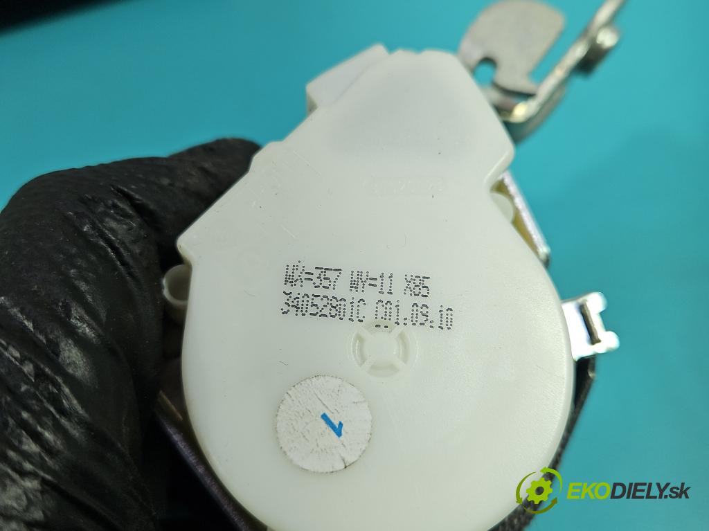 Renault Clio III 2005-2012 1.2 101 HP manual 74 kW 1149 cm3 5- pas bezpečnosť: predné ľavý 34042796