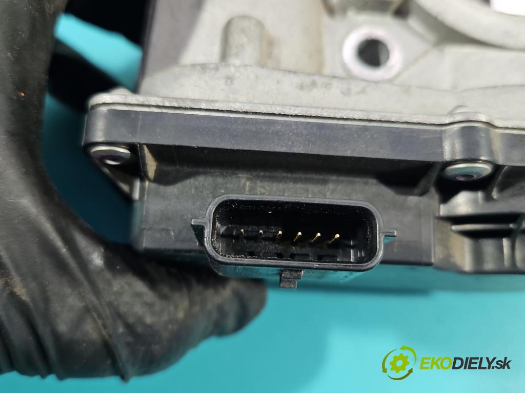 Renault Clio III 2005-2012 1,2.0 101 HP manual 74 kW 1149 cm3 5- klapka 8200570865D (Škrtiaca klapka)