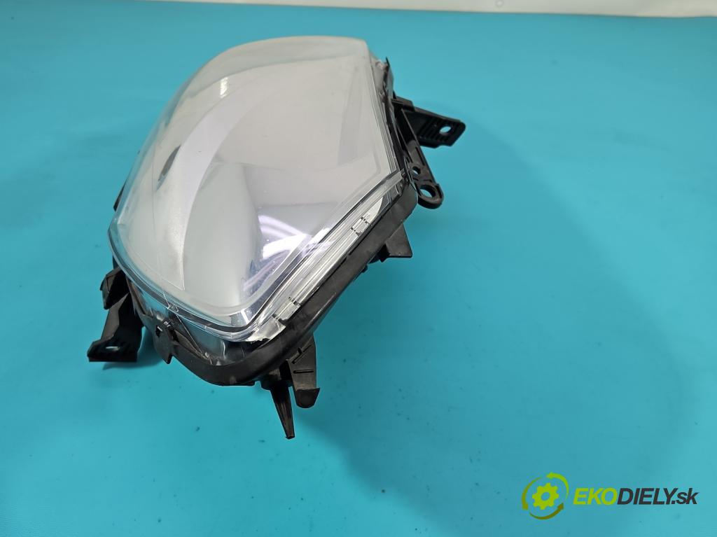 Renault Clio III 2005-2012 1,2.0 101 hp manual 74 kW 1149 cm3 5- světlo levý 8200892493B (Klika dveří ostatní)