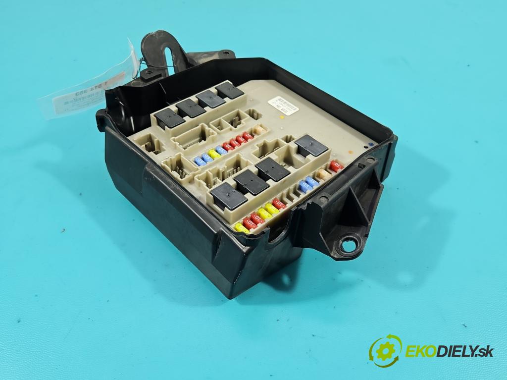 Renault Clio III 2005-2012 1,2.0 101 hp manual 74 kW 1149 cm3 5- skříňka pojistková 902663A (Pojistková skříňka)