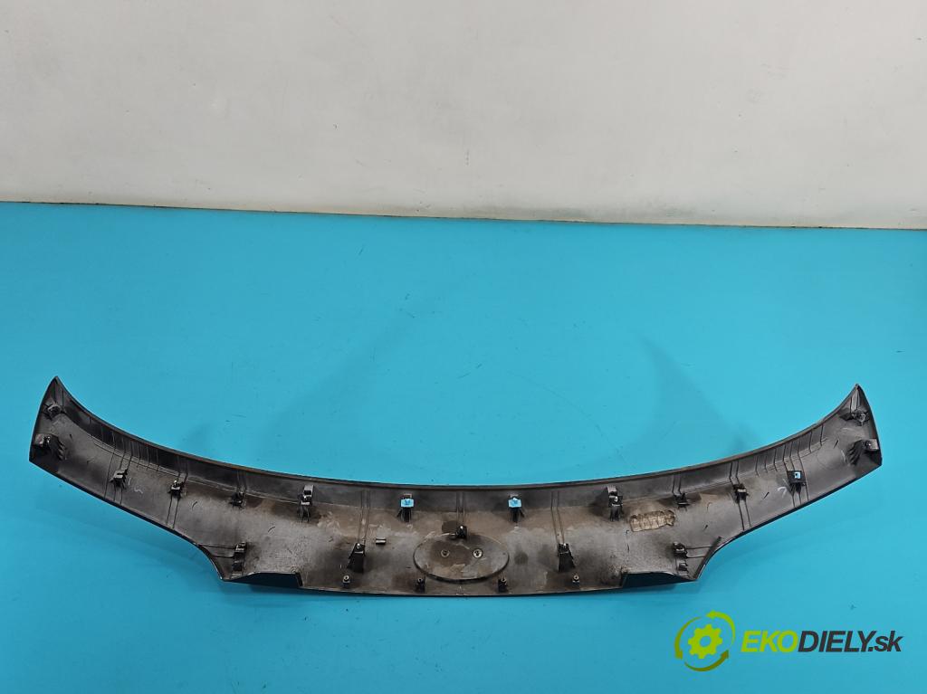 Hyundai Ix35 2.0 crdi 136hp manual 100 kW 1995 cm3 5- zaslepka: zadní