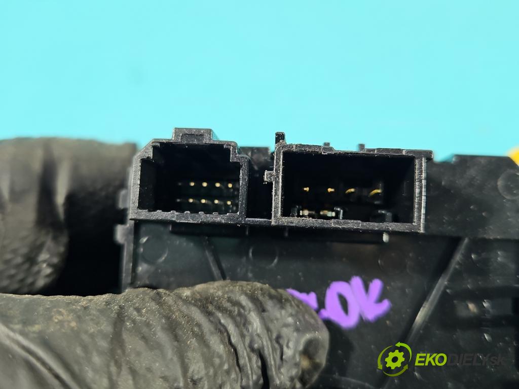 Hyundai Ix35 2.0 crdi 136 HP manual 100 kW 1995 cm3 5- Páska: airbag  (Airbag)