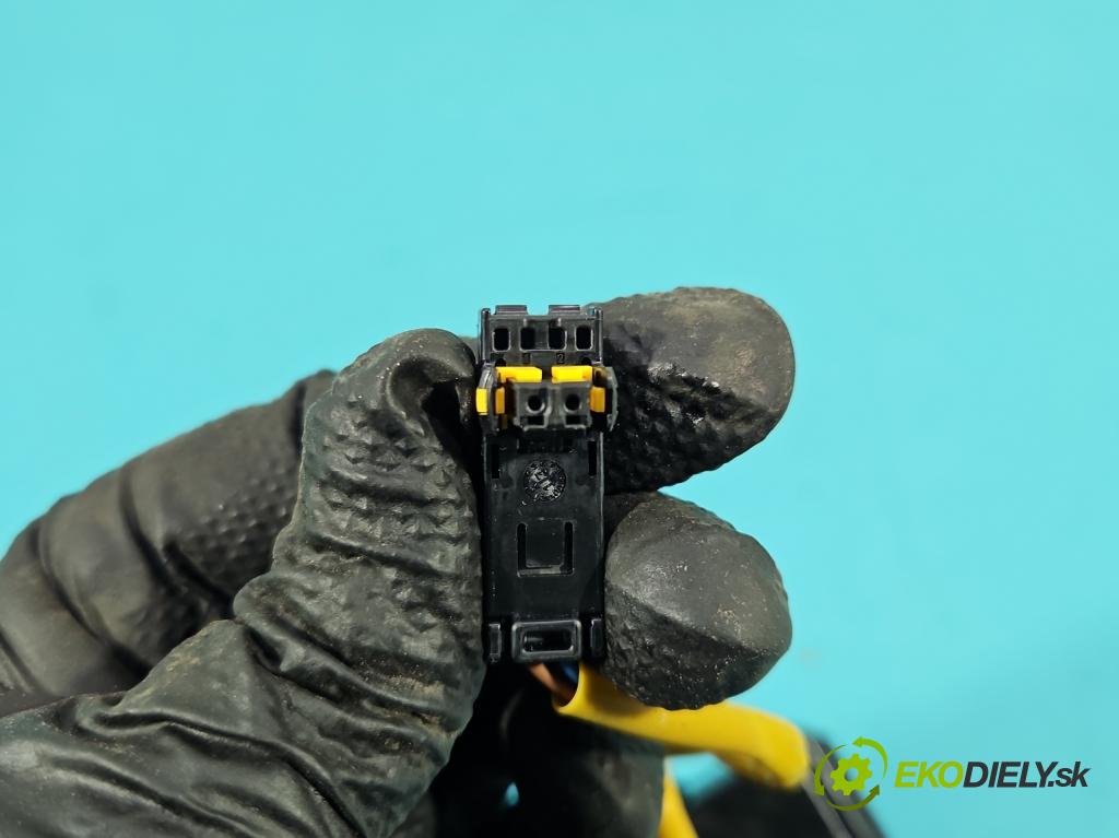 Hyundai Ix35 2.0 crdi 136 HP manual 100 kW 1995 cm3 5- Páska: airbag  (Airbag)