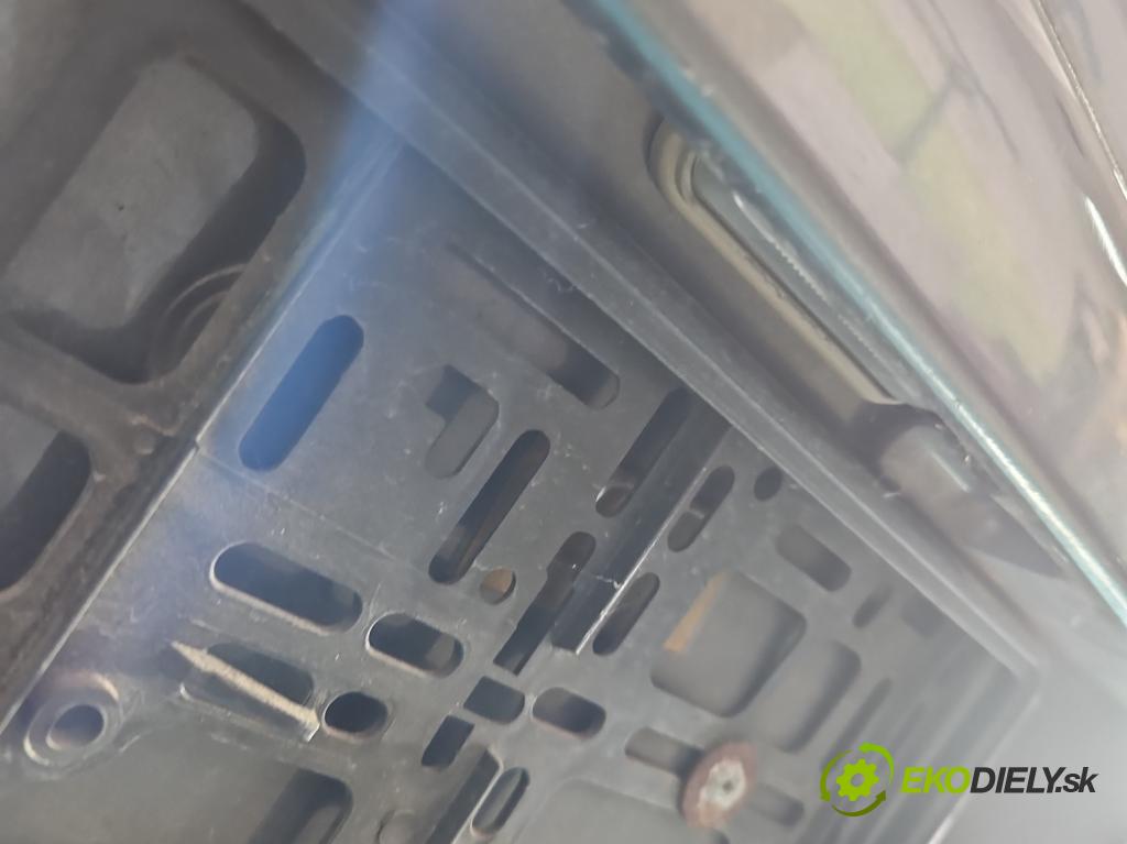 Toyota Avensis II T25 2003-2008 2.0 D4D 110 hp manual 81 kW 1995 cm3 5- zadní kufrové dveře  (Zadní kapota (kufr))