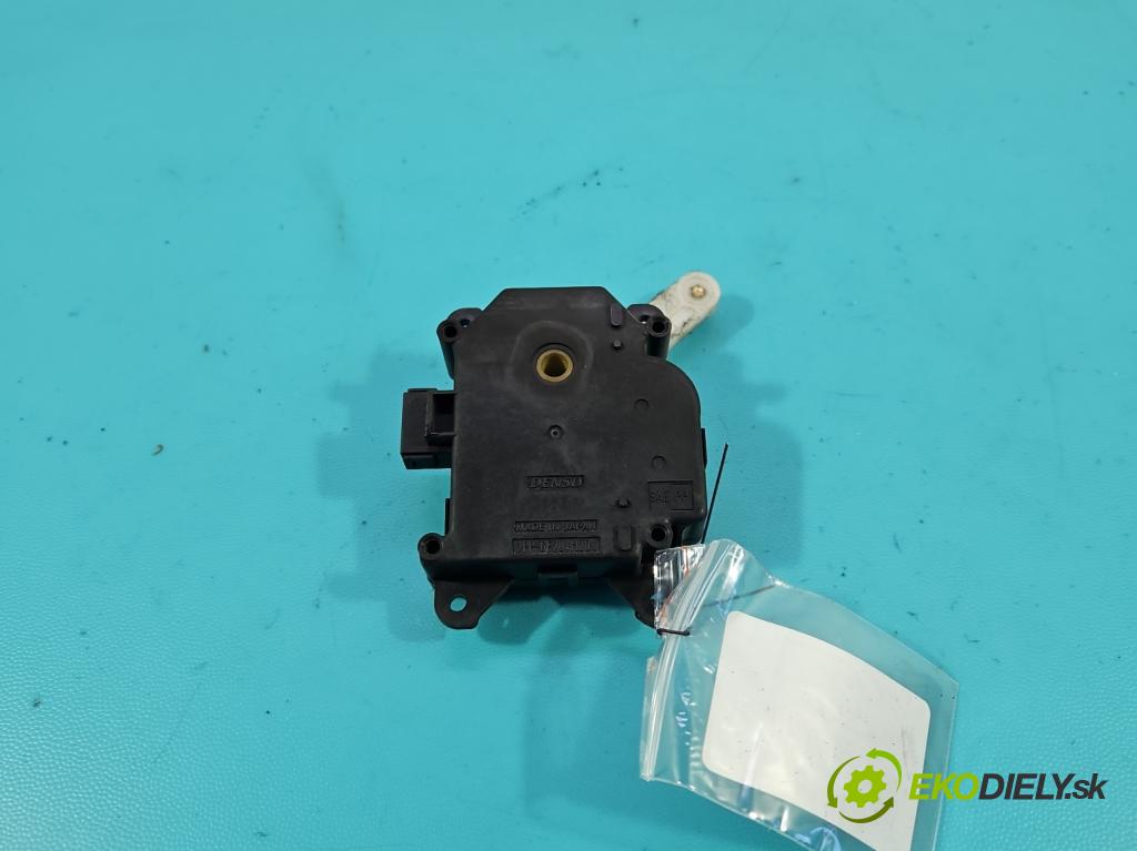 Toyota Avensis II T25 2003-2008 2.0 D4D 110 HP manual 81 kW 1995 cm3 5- motor: kúrenia 063700-8680