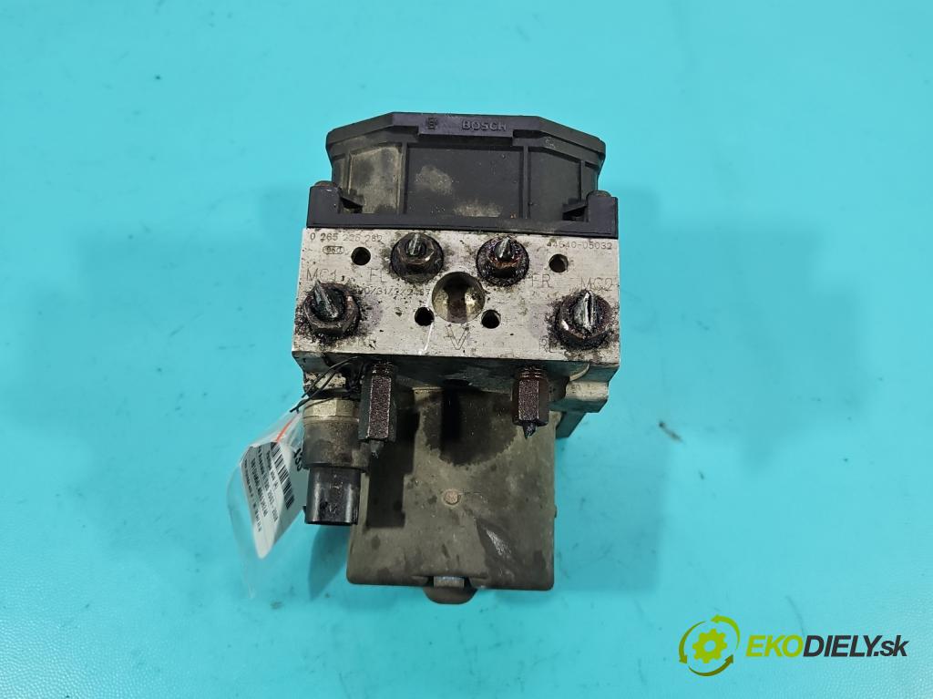 Toyota Avensis II T25 2003-2008 2.0 D4D 110 HP manual 81 kW 1995 cm3 5- čerpadlo abs 0265225282 (Pumpa ABS)